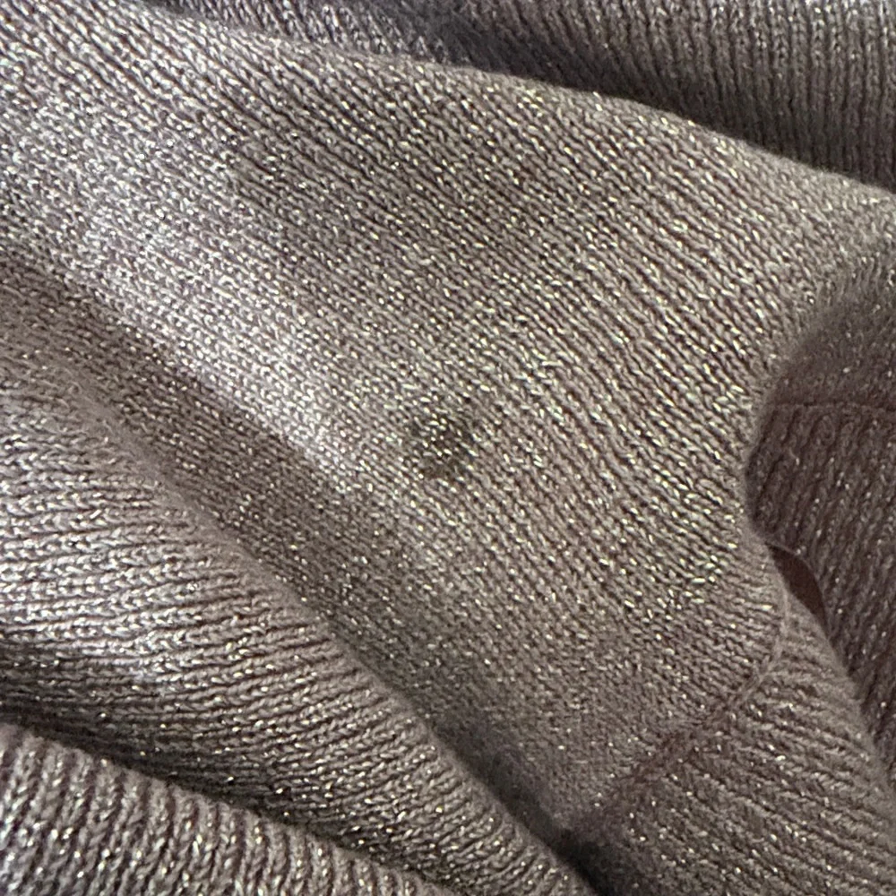 Chic Mauve Off-Shoulder Sweater - Picture 3 of 5